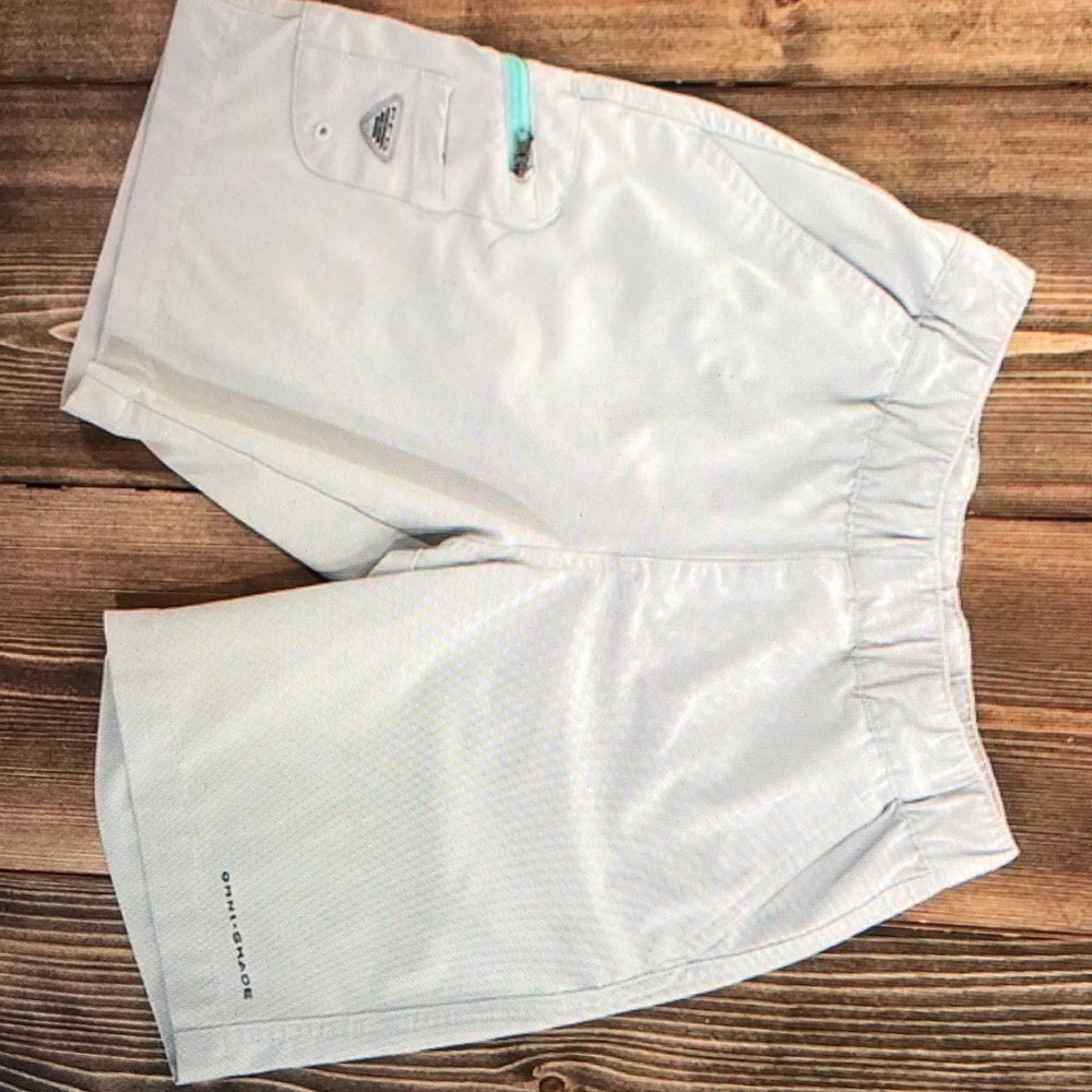 Boys Columbia pFG shorts